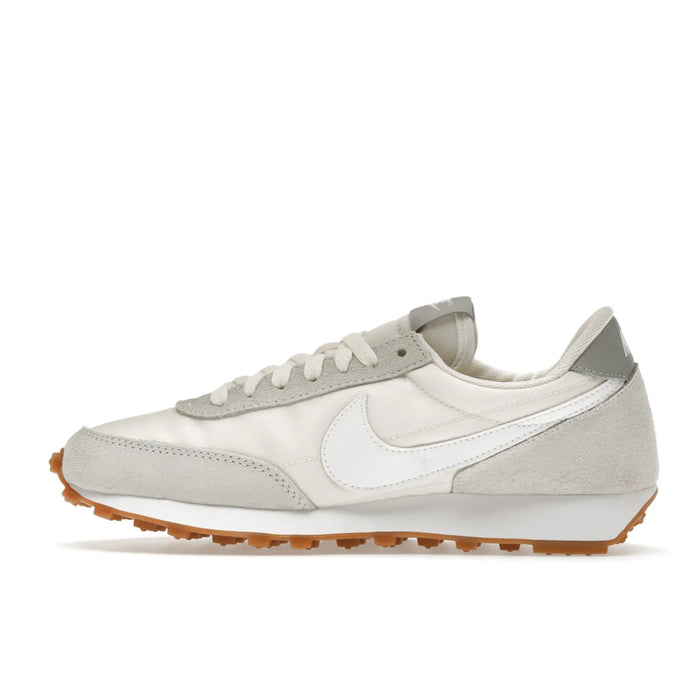 Nike Daybreak Pale Ivory Light Smoke Grey (Women's)