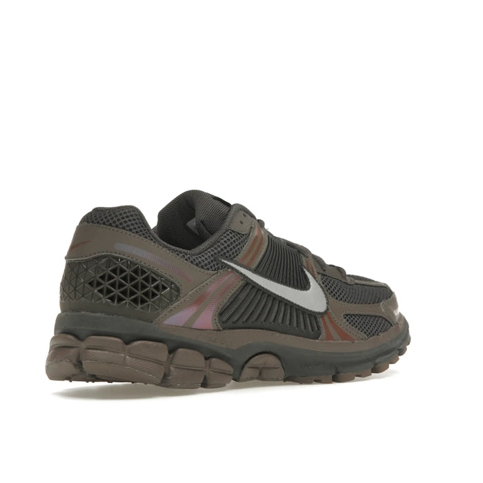Nike Zoom Vomero 5 Cave Stone