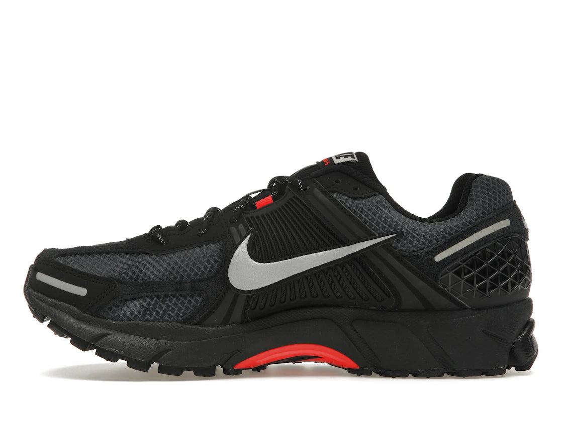 Nike Zoom Vomero 5 Black Metallic University Red